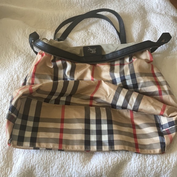 Burberry nylon tote bag beige - Picture 8 of 13